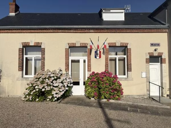 mairie de Rouvray sainte croix